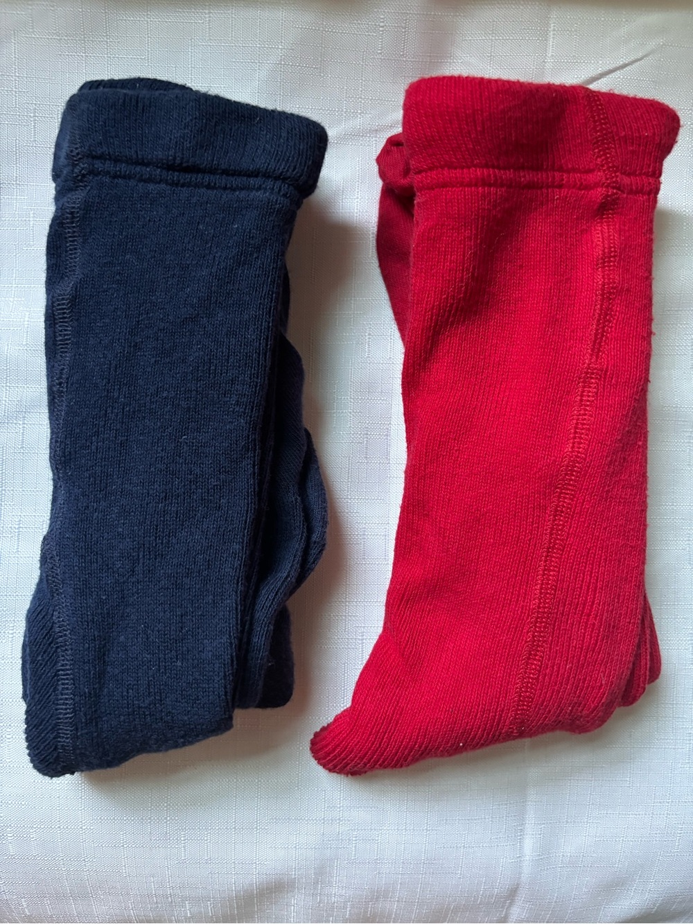 Hanna Andersson Ribbed Leggings in Navy and Red
